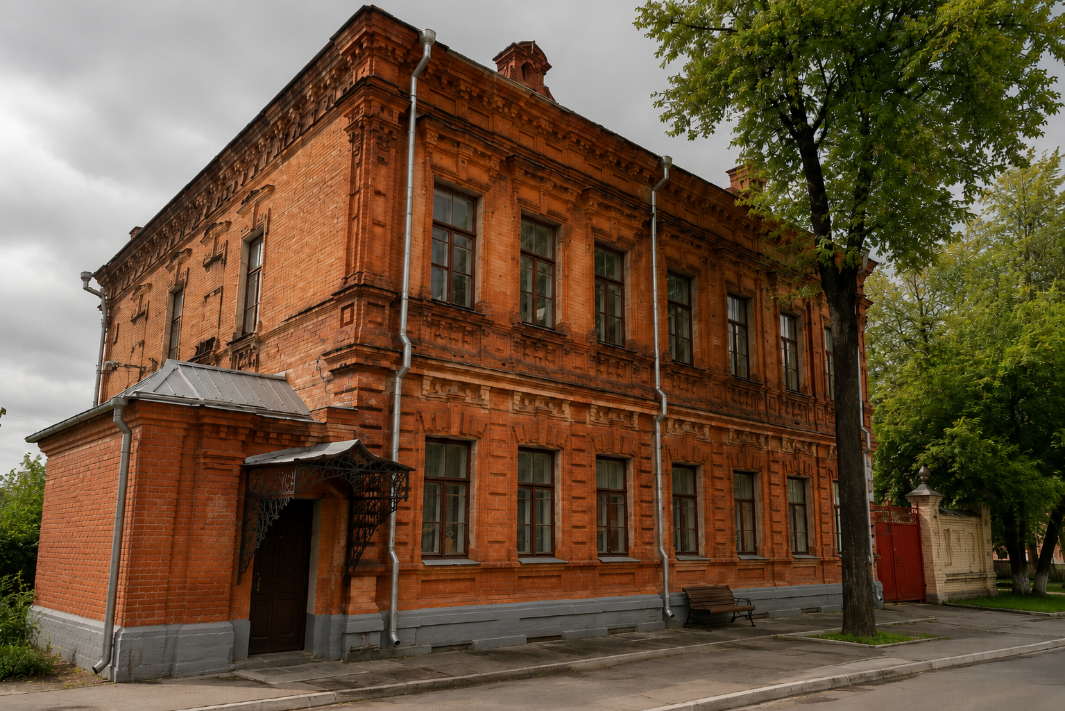 Кирпичные здания и старый фонд